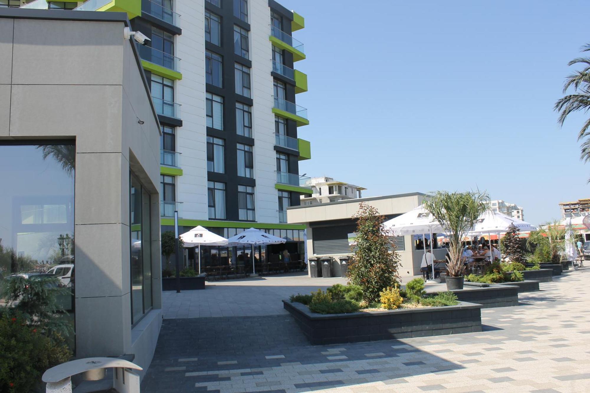 On Beach-Mamaia Residence Năvodari Esterno foto