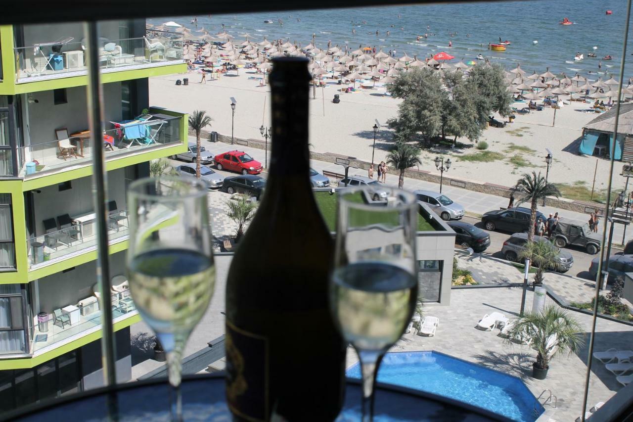 On Beach-Mamaia Residence Năvodari Esterno foto