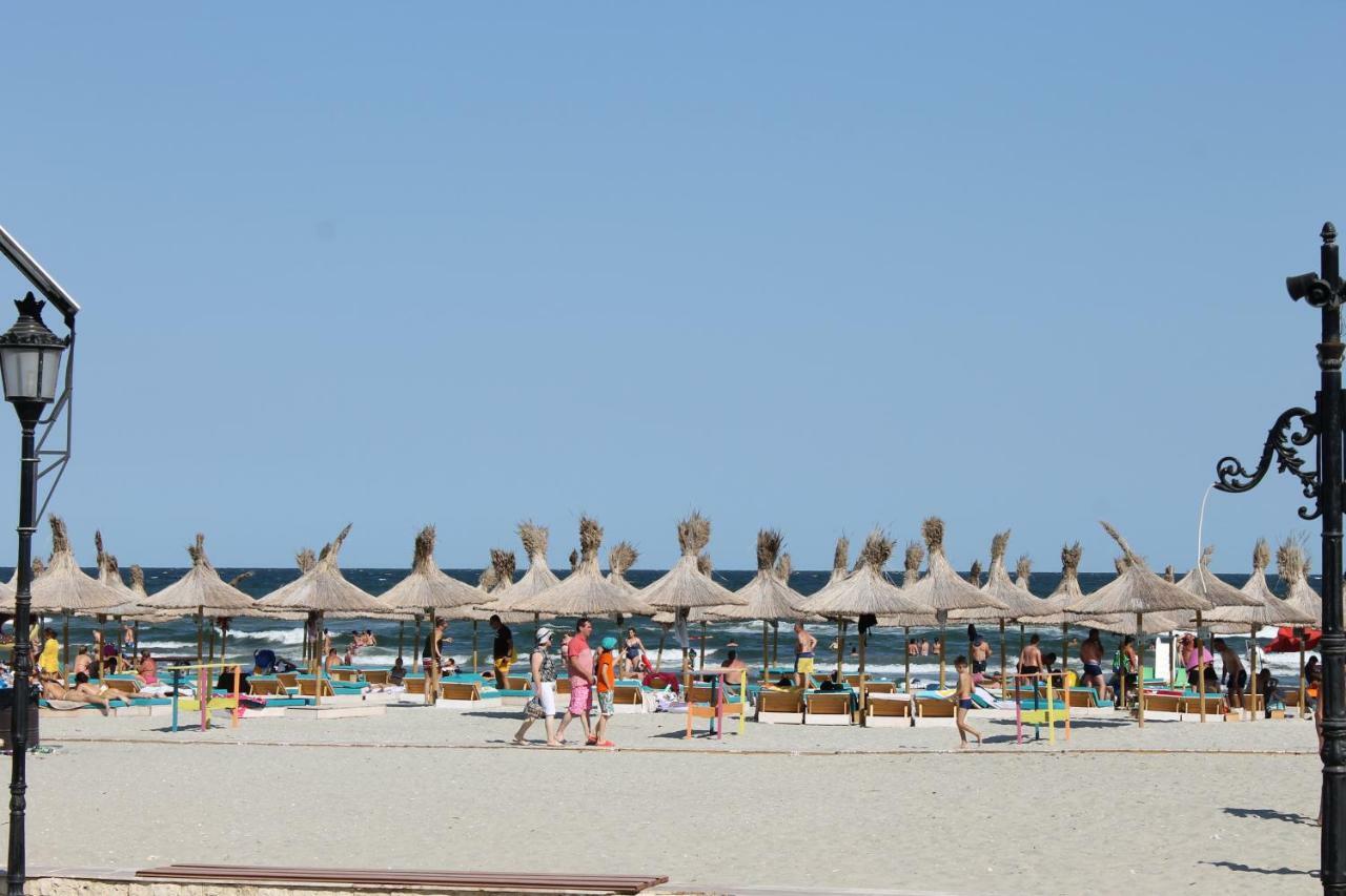 On Beach-Mamaia Residence Năvodari Esterno foto